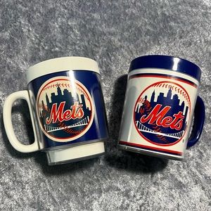 MLB Vintage Thermo-Serv Mets Blue and White Plastic Mugs